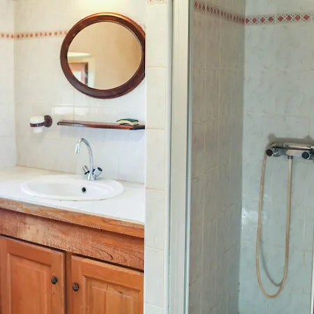Holiday home Maison 5 Personnes A Villeneuve Vebron