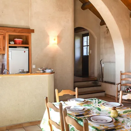 Maison 5 Personnes A Villeneuve Vebron