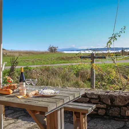 Holiday home Maison 5 Personnes A Villeneuve *