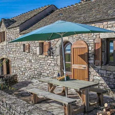 Maison 5 Personnes A Villeneuve Holiday home *