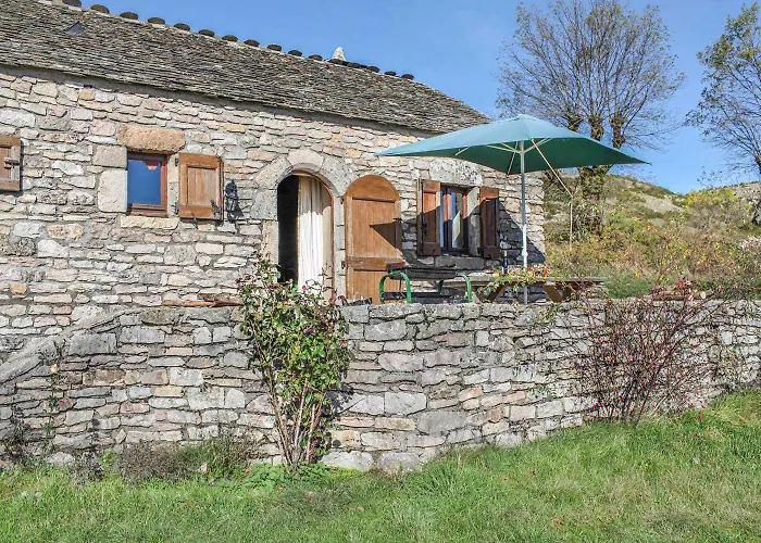 Maison 5 Personnes A Villeneuve * Vebron